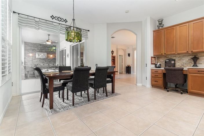 Image No.8-4 Bed Property for sale