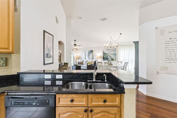 Image No.15-3 Bed Property for sale