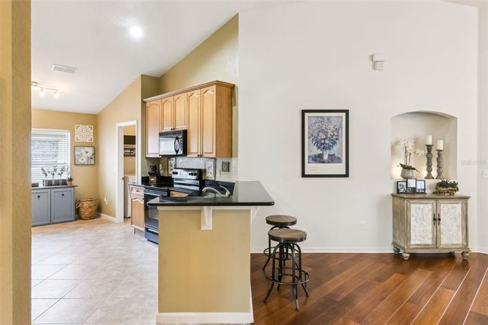 Image No.18-3 Bed Property for sale