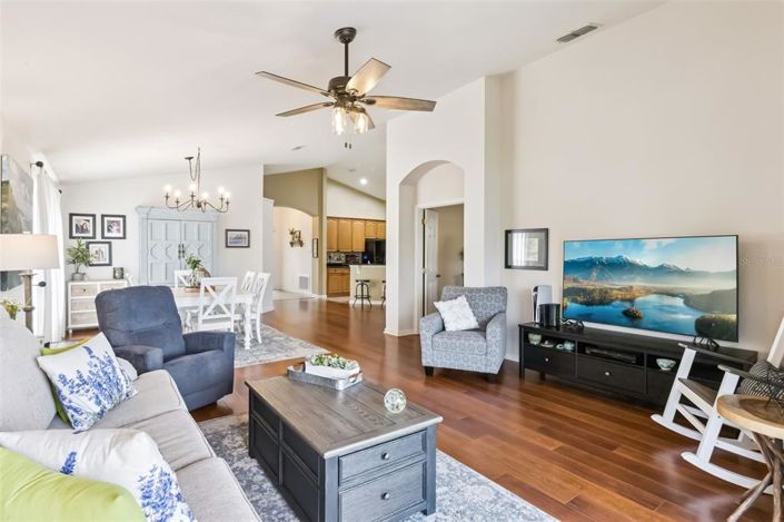 Image No.22-3 Bed Property for sale