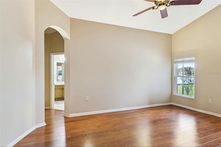 Image No.31-3 Bed Property for sale