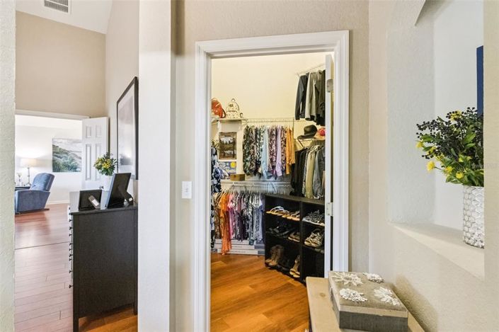 Image No.34-3 Bed Property for sale