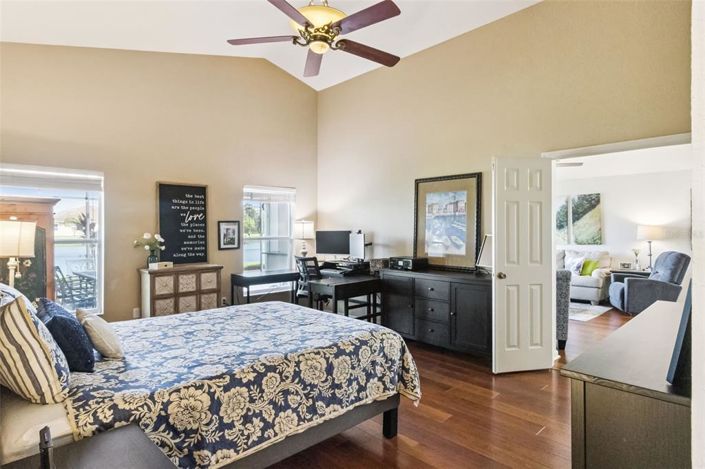 Image No.39-3 Bed Property for sale