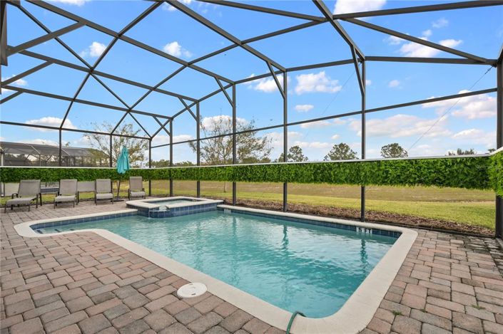 Image No.53-8 Bed Property for sale