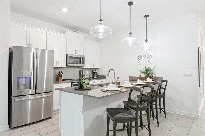 Image No.11-5 Bed Townhouse for sale