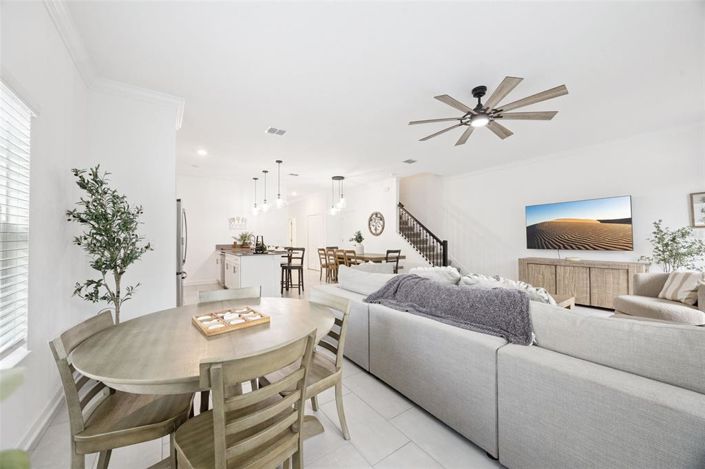 Image No.15-5 Bed Townhouse for sale