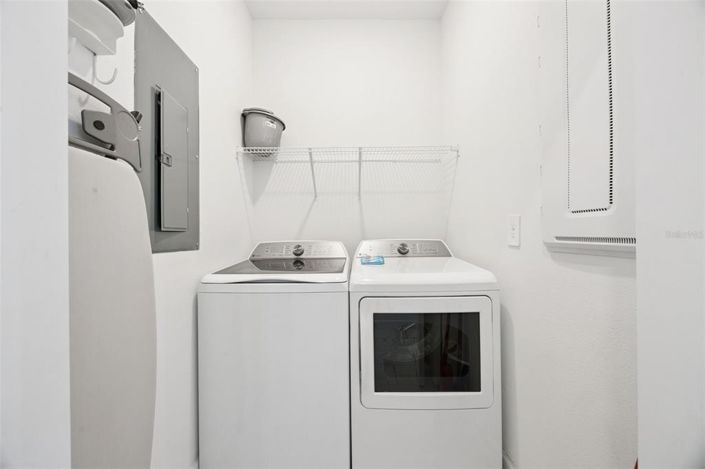 Image No.29-5 Bed Townhouse for sale