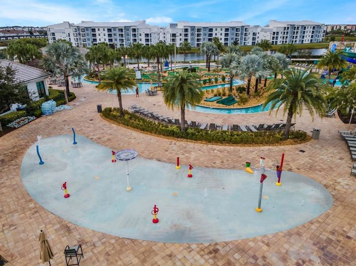 Image No.54-5 Bed Townhouse for sale