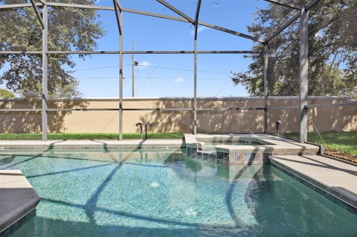 Image No.19-4 Bed Property for sale