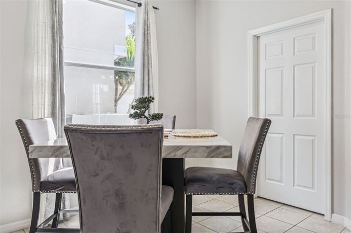 Image No.7-4 Bed Property for sale