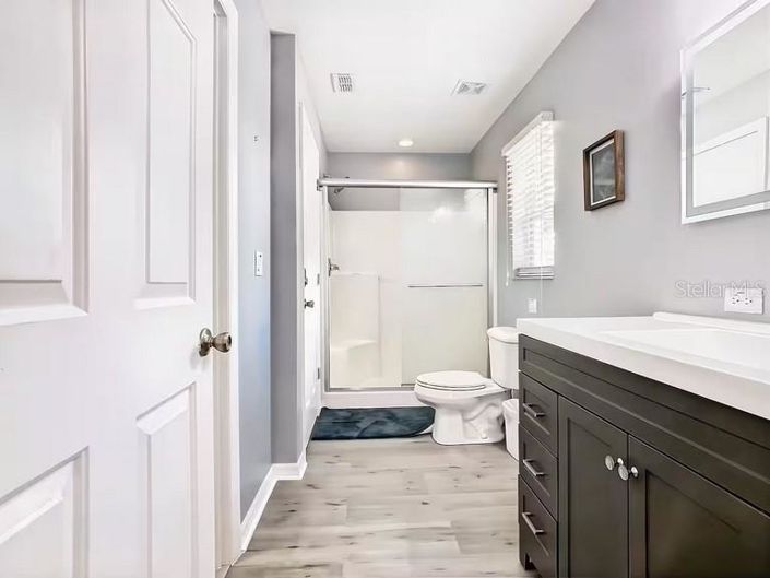 Image No.15-3 Bed Property for sale