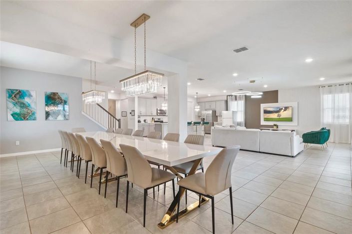 Image No.13-9 Bed Property for sale