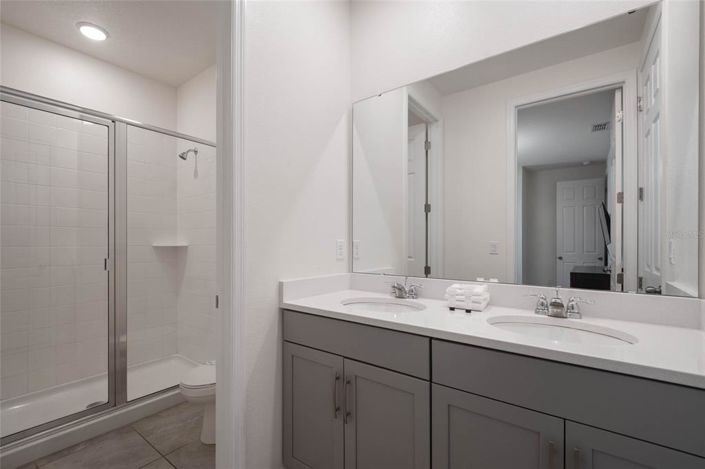 Image No.42-9 Bed Property for sale