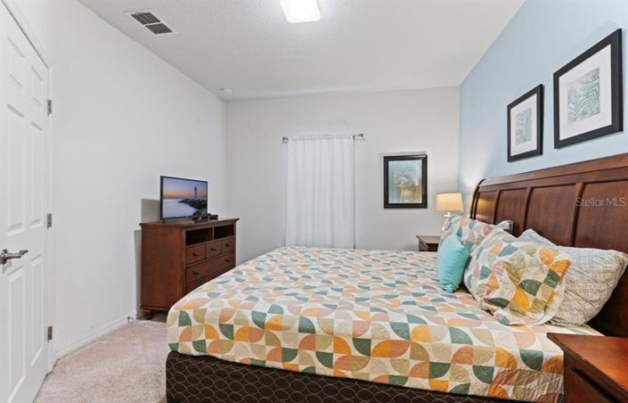 Image No.20-4 Bed Townhouse for sale