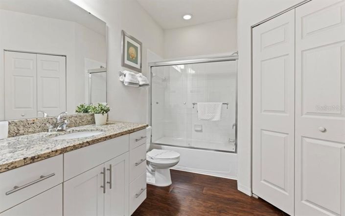 Image No.22-4 Bed Townhouse for sale