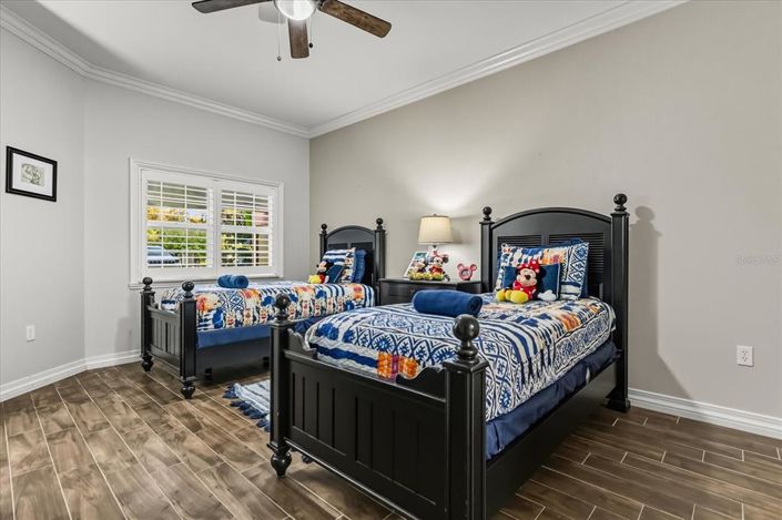 Image No.18-3 Bed Property for sale