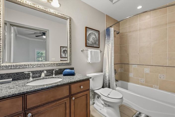 Image No.20-3 Bed Property for sale