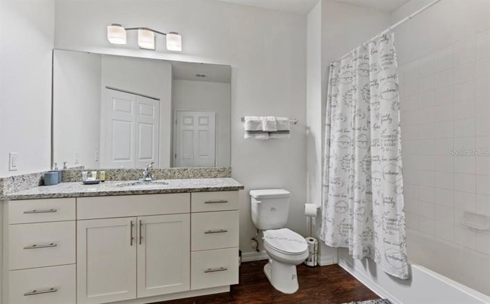 Image No.15-4 Bed Townhouse for sale