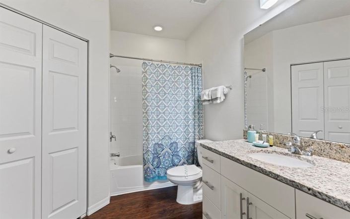 Image No.22-4 Bed Townhouse for sale