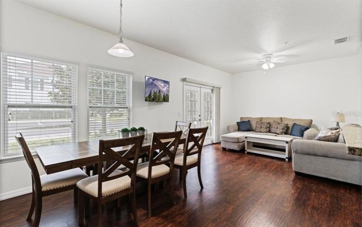 Image No.4-4 Bed Townhouse for sale