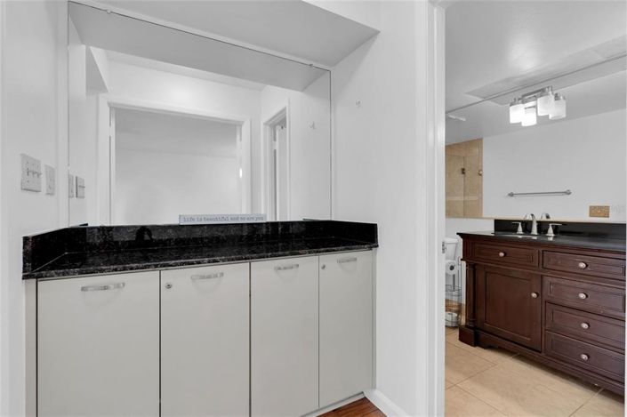 Image No.17-2 Bed Property for sale