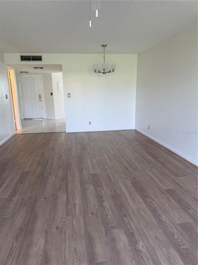 Image No.7-2 Bed Property for sale