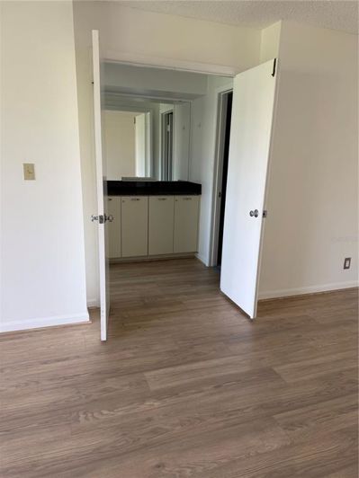 Image No.8-2 Bed Property for sale