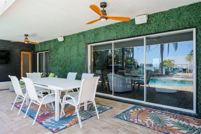 Image No.19-4 Bed Property for sale