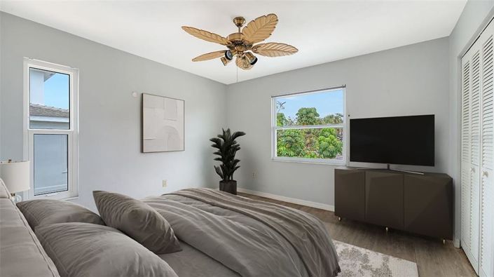 Image No.14-3 Bed Property for sale