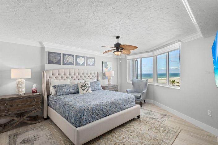 Image No.20-3 Bed Property for sale