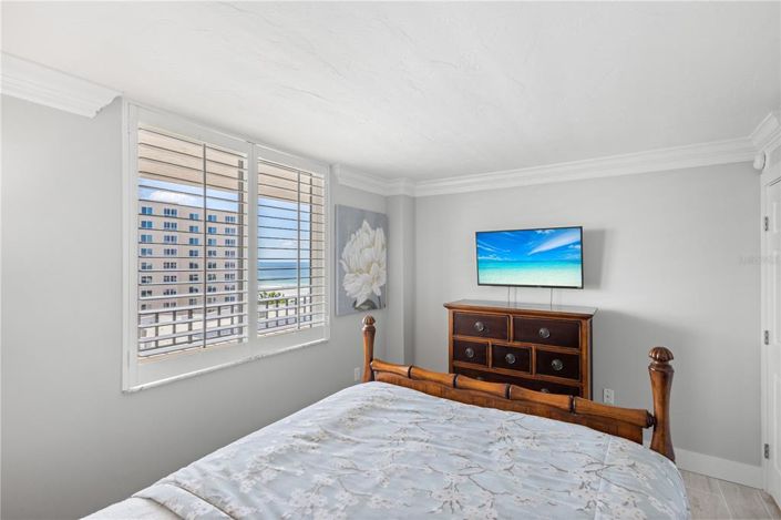 Image No.26-3 Bed Property for sale