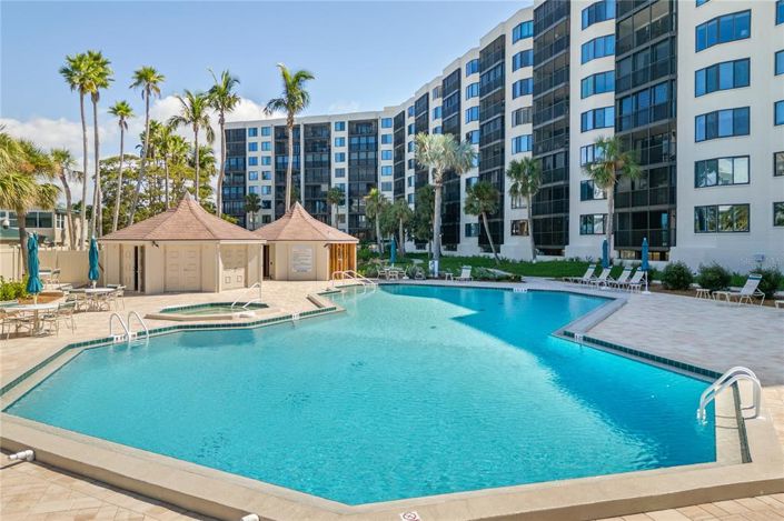 Image No.36-3 Bed Property for sale