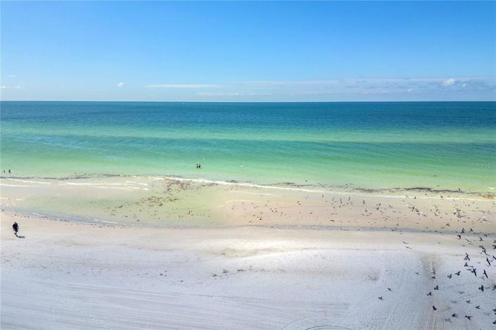 Image No.40-3 Bed Property for sale