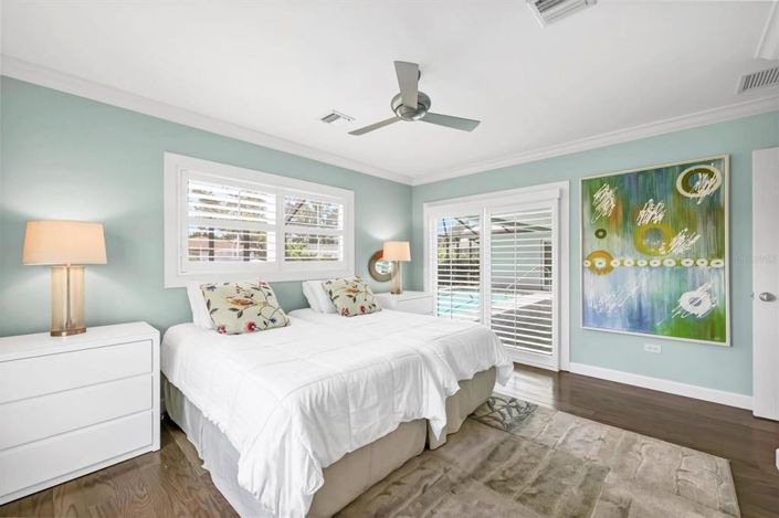 Image No.22-4 Bed Property for sale