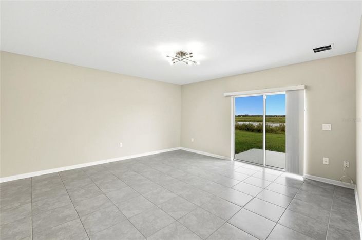 Image No.21-6 Bed Property for sale