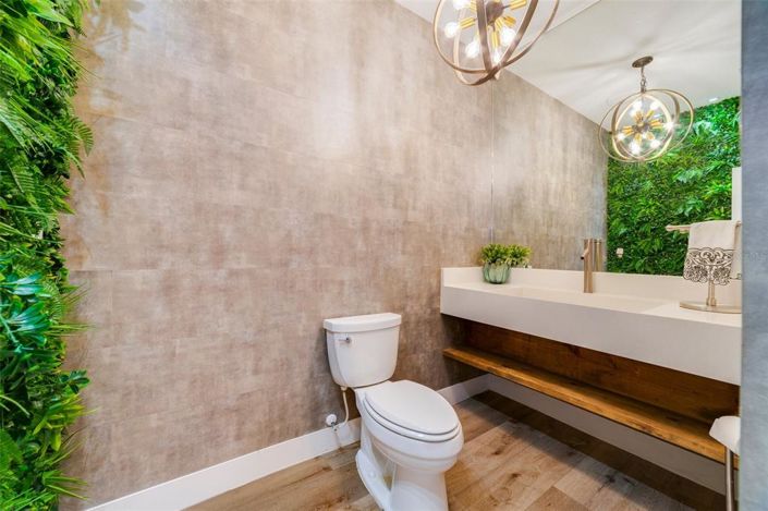 Image No.23-5 Bed Property for sale