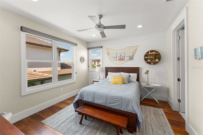 Image No.44-5 Bed Property for sale