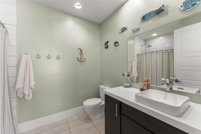 Image No.46-5 Bed Property for sale