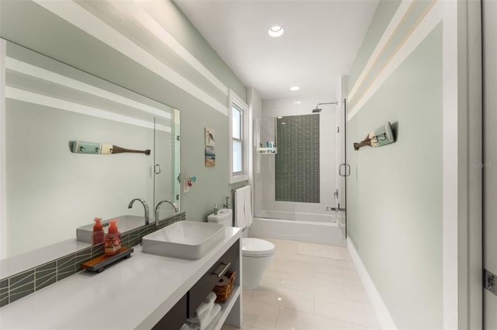 Image No.49-5 Bed Property for sale