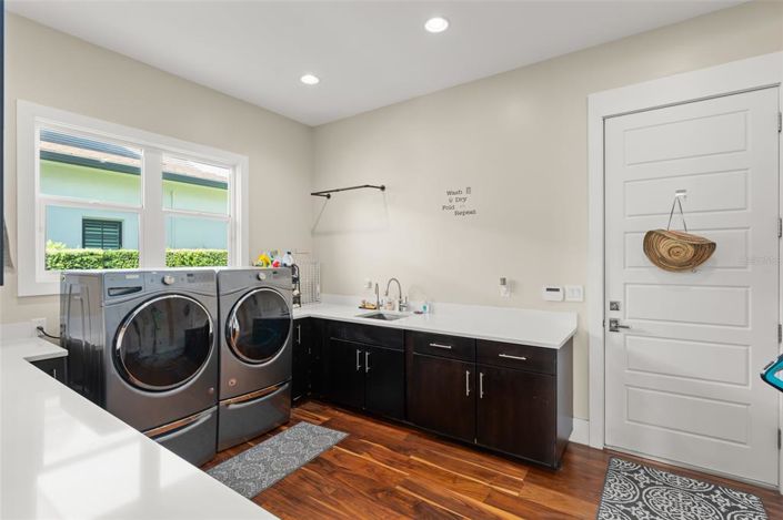 Image No.56-5 Bed Property for sale