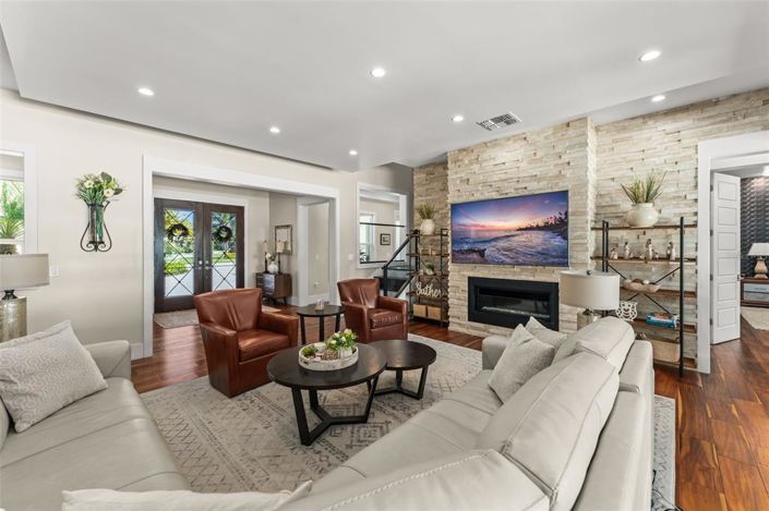 Image No.7-5 Bed Property for sale