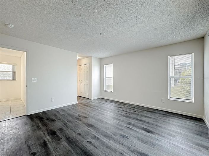 Image No.15-4 Bed Property for sale