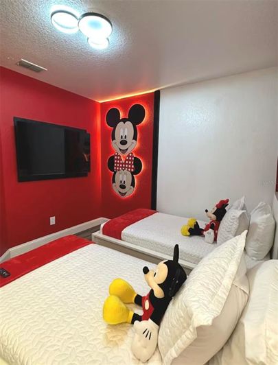 Image No.14-5 Bed Property for sale