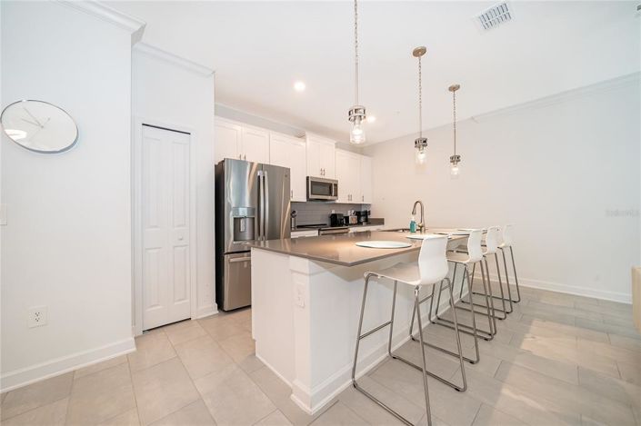 Image No.15-4 Bed Townhouse for sale