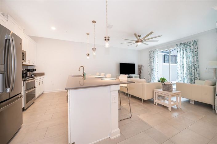 Image No.18-4 Bed Townhouse for sale