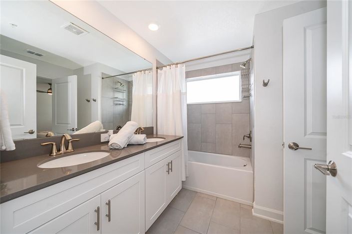 Image No.35-4 Bed Townhouse for sale