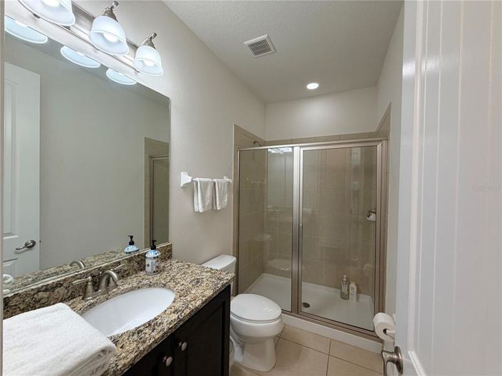 Image No.28-8 Bed Property for sale