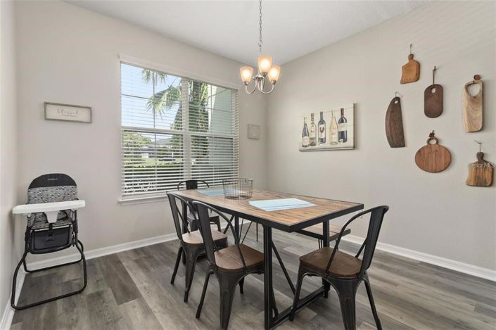 Image No.12-3 Bed Townhouse for sale