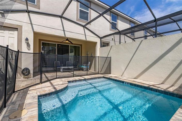 Image No.35-3 Bed Townhouse for sale