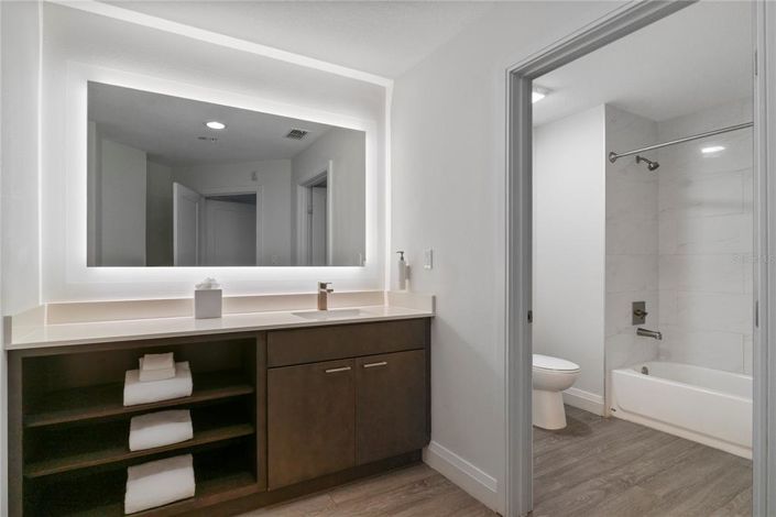 Image No.14-2 Bed Property for sale